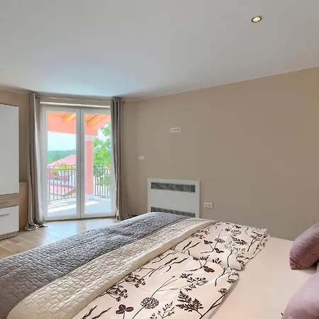 Rose Mocitada Motovun