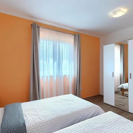 Holiday home Rose Mocitada *