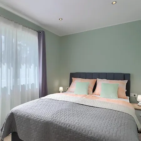 Rose Mocitada * Motovun