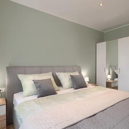 Holiday home Rose Mocitada *