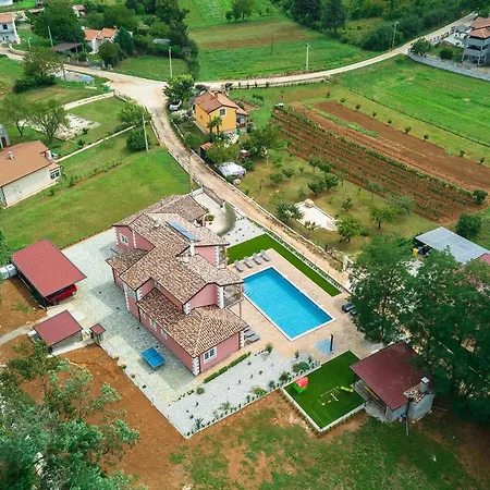 Holiday home Rose Mocitada Motovun