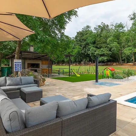 Holiday home Rose Mocitada